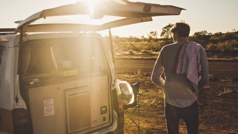 Wie kann man auf einem Roadtrip seinen ökologischen Fußabdruck reduzieren?